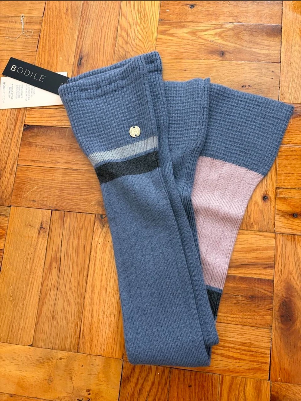 NWT Bodile Long Leg Warmers - Picture 2 of 4
